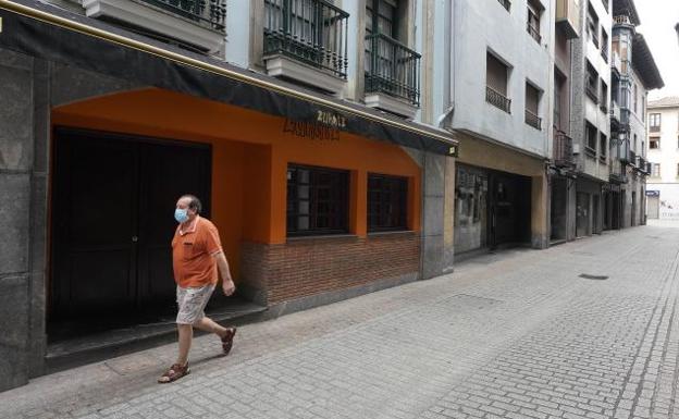 Tapia dice que la economía «prácticamente desaparecería» con otro confinamiento total