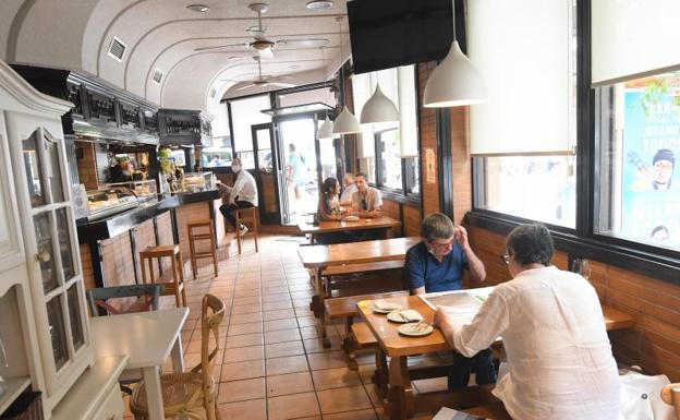 «La ciudadanía no entiende que debe acudir a los bares de forma distinta»