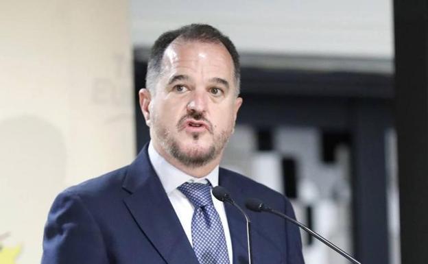 Iturgaiz ve en el cambio de Jonan Fernández «un alivio para las víctimas»