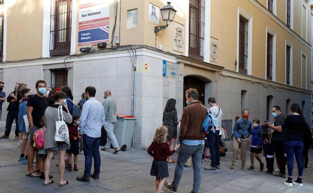 Una treintena de colegios vascos ya han visto afectado su funcionamiento por el Covid-19