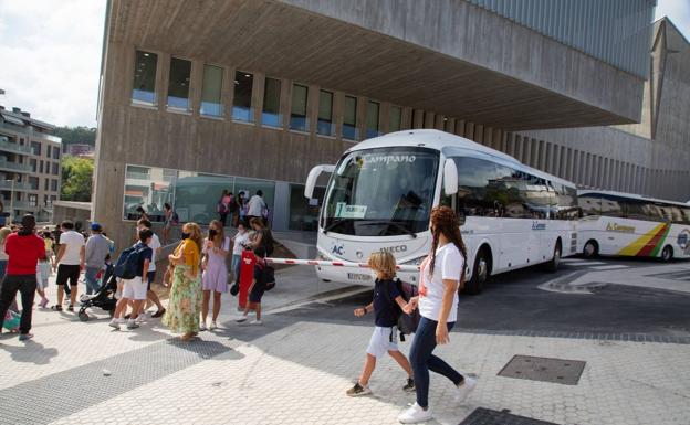 Educación activará sus planes de mejora en centros escolares pese a la huelga del martes