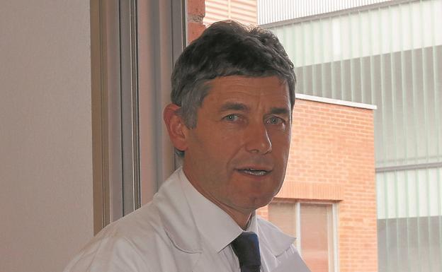 José María Eiros: «Respetar las medidas contra el Covid-19 reducirá los casos de gripe»