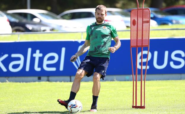 Illarramendi apunta a finales de octubre en la Real Sociedad