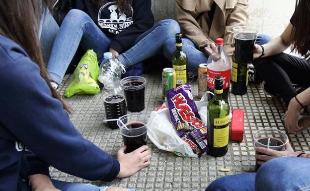 Sancionan a 33 personas en dos botellones organizados en San Sebastián
