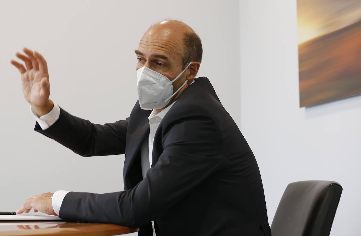 «La crisis puede aumentar el riesgo de la llegada de fondos compradores a Euskadi»