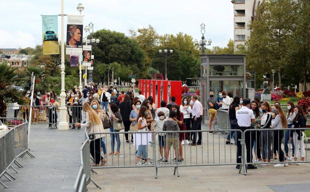 La aventura de ver a un famoso desde lejos