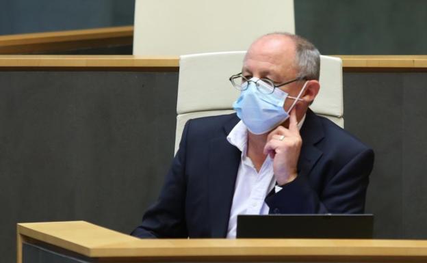 La oposición reprocha a Olano que haga «parcheos coyunturales» y que no plantee «proyectos estratégicos nuevos»