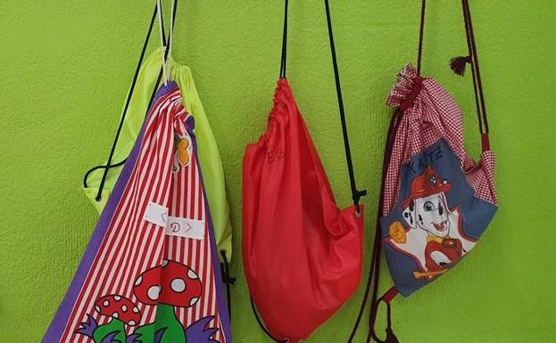 Sigue bajando el número de clases cerradas en Euskadi por Covid