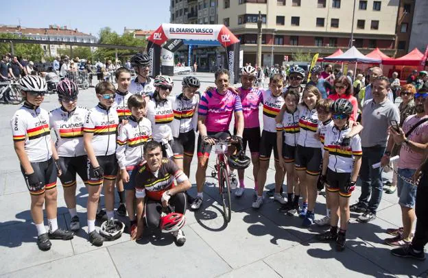 El pentacampeón del Tour de Francia Miguel Indurain participó en la pasada edición. / F. DE LA HERA