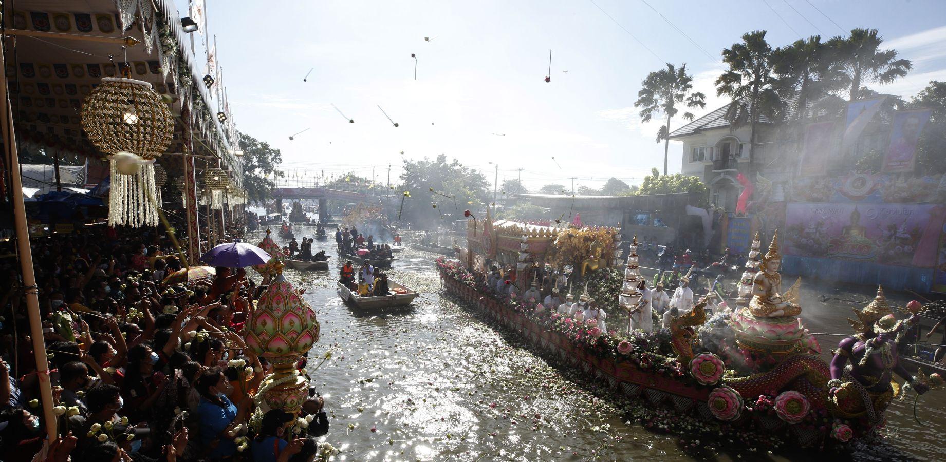 Festival de flores de loto en Tailandia