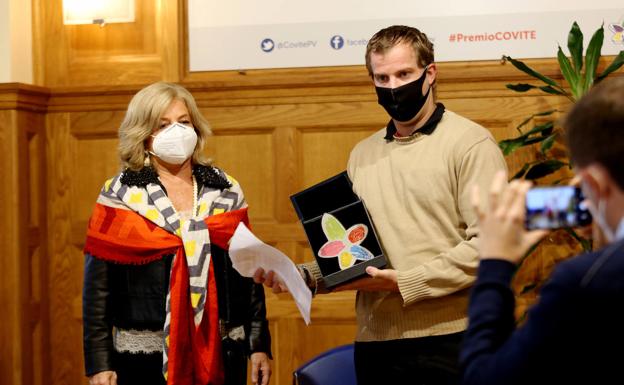 Ordóñez avisa a Sánchez que si negocia las Cuentas con EH Bildu «estará dando un portazo a las víctimas»