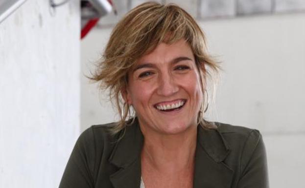 Karmele Jaio: «Hasieratik sentitu dut irakurleen babesa eta jendearen hurbiltasuna»