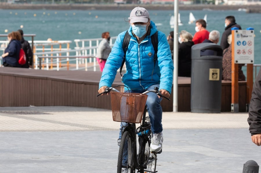 Turismo con mascarilla y frío