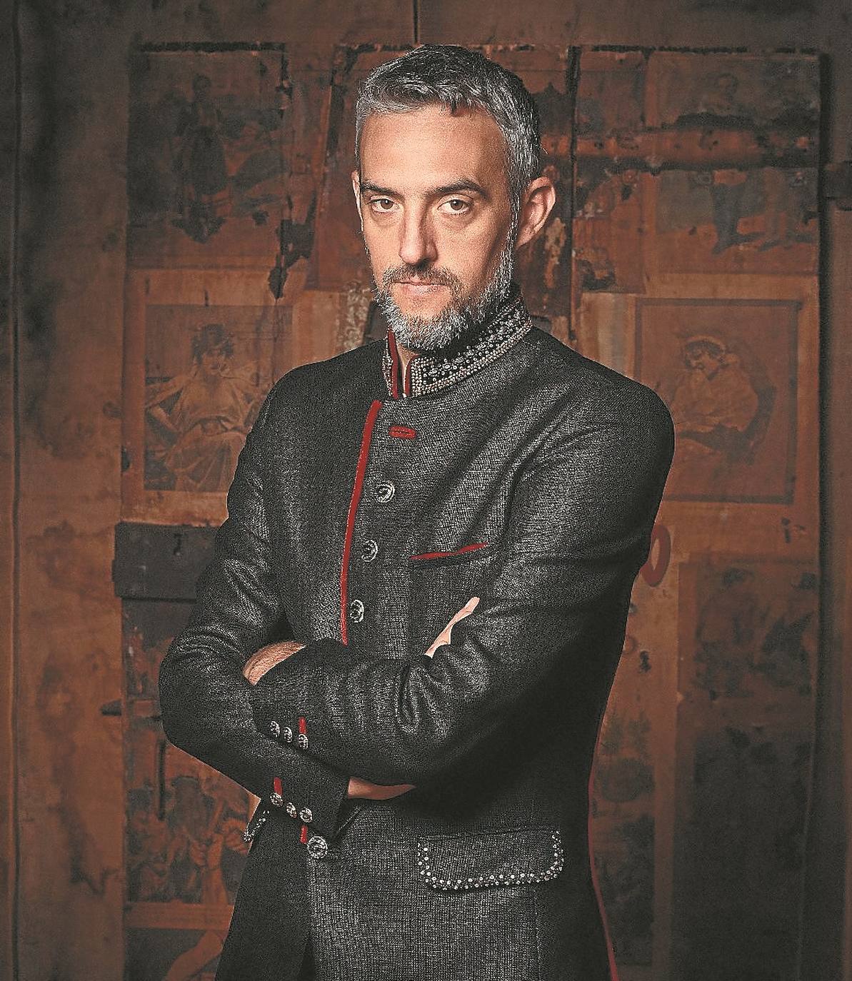 «Kantuak ez erotzen lagundu dit»