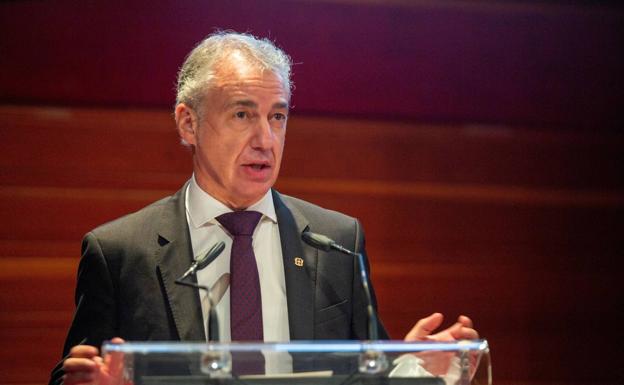 Urkullu subraya que él atiende «a toda representación institucional legal»