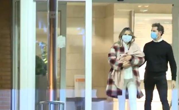 Rosanna Zanetti y David Bisbal ya están en casa con la pequeña Bianca