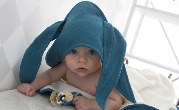 Medidas anticrisis: de diseñar vestidos de novia a crear una colección infantil