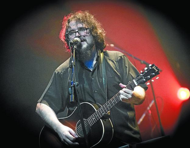 «Haserrea aski ongi azaltzen ahal da samurtasunez»