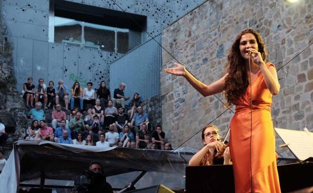 Sílvia Pérez Cruz ofrecerá tres actuaciones consecutivas en el Victoria Eugenia