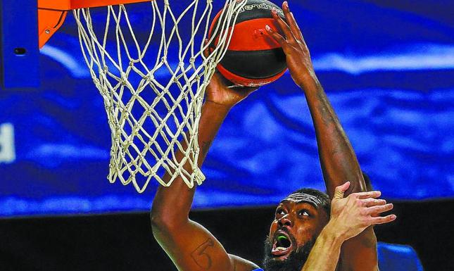 Su pasado, el principal enemigo