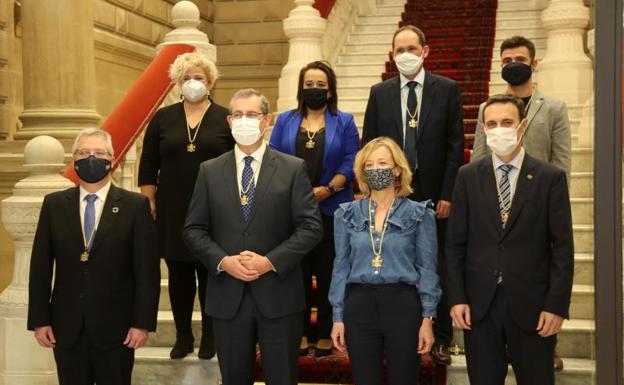 Olano refuerza su equipo y sitúa en el área económica a Larrañaga