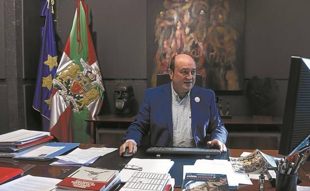 «La operación de Iglesias con Bildu es para tomar a Sánchez como rehén»