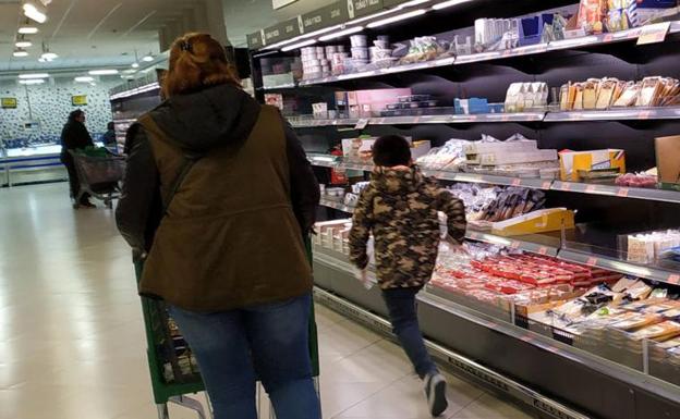 Las ventas en grandes superficies y cadenas de alimentación de Euskadi crecen un 6,7% interanual en octubre