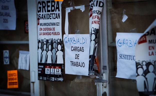 Los sindicatos se levantan de la mesa sectorial tras difundir Osakidetza su propuesta durante la reunión