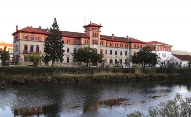 Áncora pide blindar en el Peppuc dos de los doce edificios de los cuarteles de Loiola