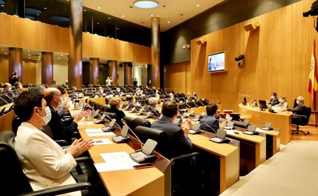 EH Bildu se suma al homenaje a Ernest Lluch en el Congreso