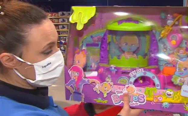PCR para muñecas y cartas sobre el coronavirus: los juguetes que llegan esta Navidad
