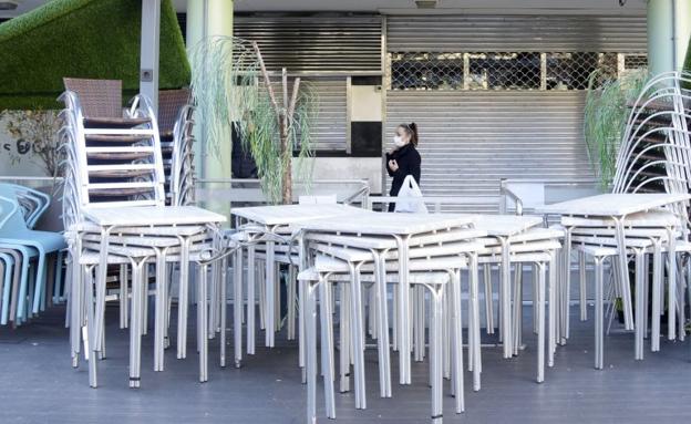 El Gobierno Vasco planea reabrir solo las terrazas después del puente festivo
