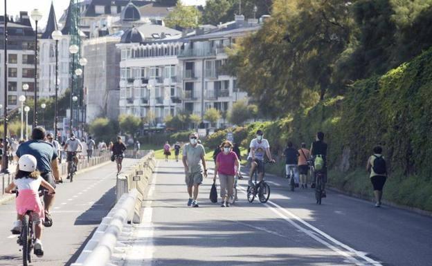 El paseo de La Concha se cerrará al tráfico los domingos y festivos