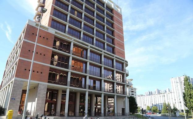 Un gran patrimonio tributa un cuarto de millón de euros en Gipuzkoa y está exento en Madrid