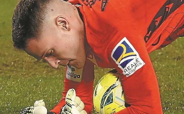 El termómetro de la Real Sociedad: sube Robert Navarro, baja Griezmann