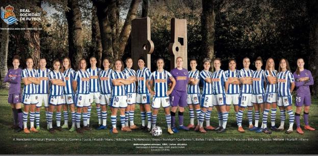 Presentan el póster con Chillida Leku y el acuerdo con Euskaltel