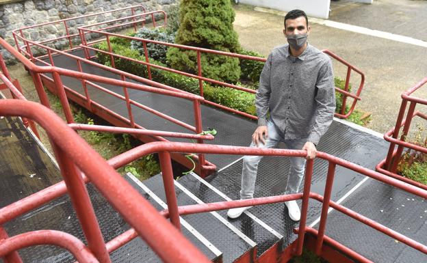 «Dormía en un garaje para escapar del frío de la calle»