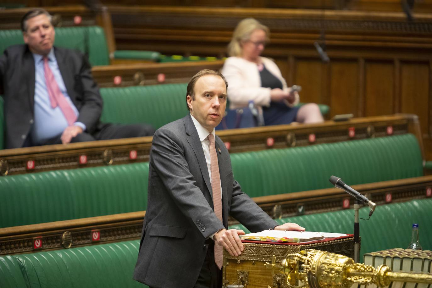 Reino Unido reconoce que la nueva cepa de coronavirus está «fuera de control»