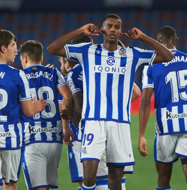 Isak y Willian José: Enfadados con el mundo