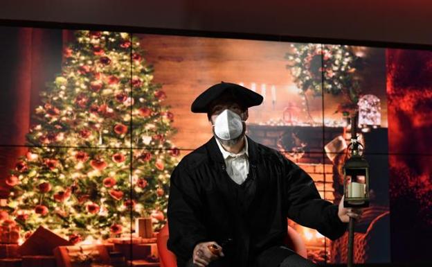 Olentzero y Mari Domingi recorrerán en coche las calles de Donostia antes de repartir los regalos