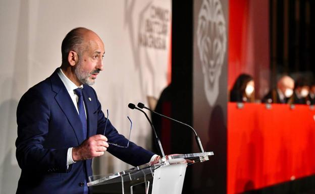 Los socios tumban las cuentas de Elizegi y el proyecto de grada de animación
