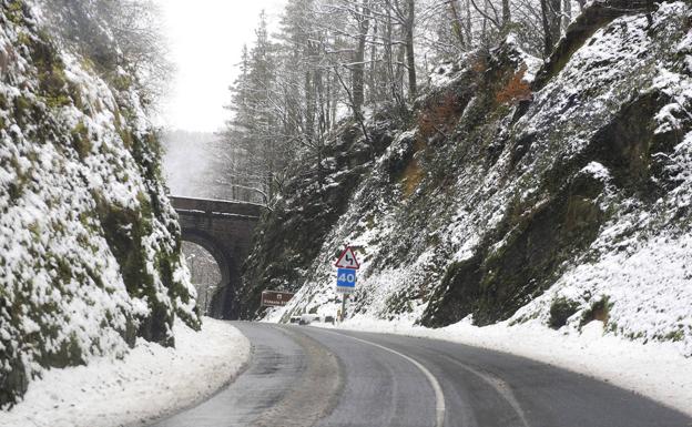 Seguridad pide precaución para los próximos días por heladas y nieve en cotas relativamente bajas