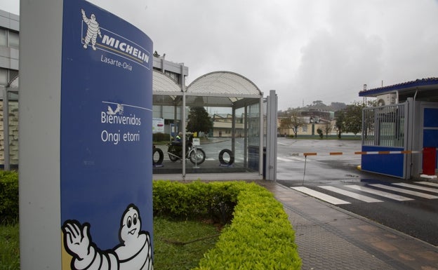 Michelin-Lasarte: «No estamos preocupados, pero sí en alerta ante los 2.300 despidos en Francia»