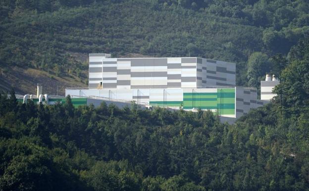 Sofocado un fuego en la incineradora de Zubieta que no ha causado daños