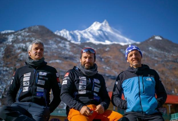 El zumarragarra Álvarez y Txikon alcanzan el campo base del Manaslu