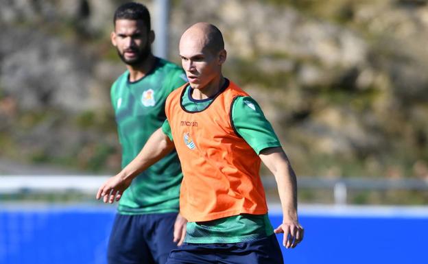 La Real Sociedad negocia la renovación de Jon Guridi