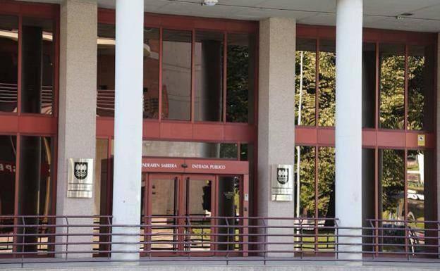 13.000 guipuzcoanos se beneficiarán del nuevo límite exento de declarar de 14.000 euros