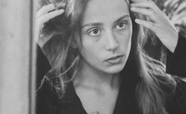 Maren adelanta los temas de 'Margaritas y lavanda', su debut de larga duración