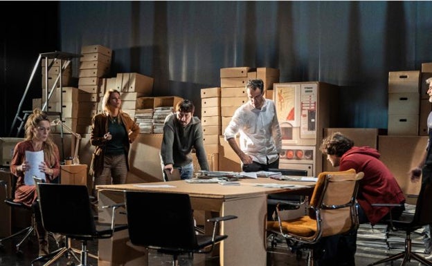 Crónica teatral del cierre de un periódico