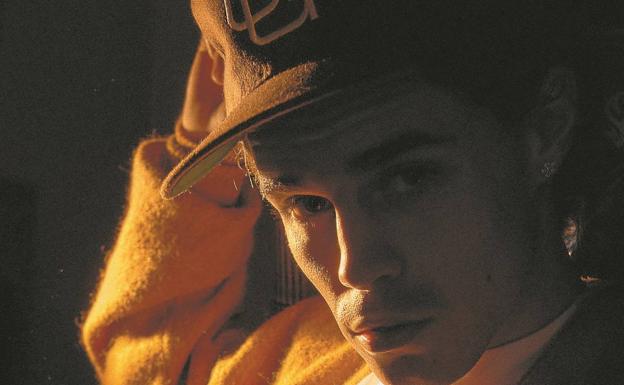 El Victoria Eugenia se rinde al nuevo pop de Sen Senra